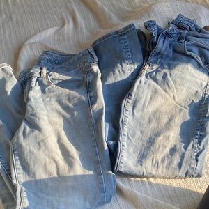 2 pairs American eagle size 10 jeans woman regular straight leg and 1 skinny
